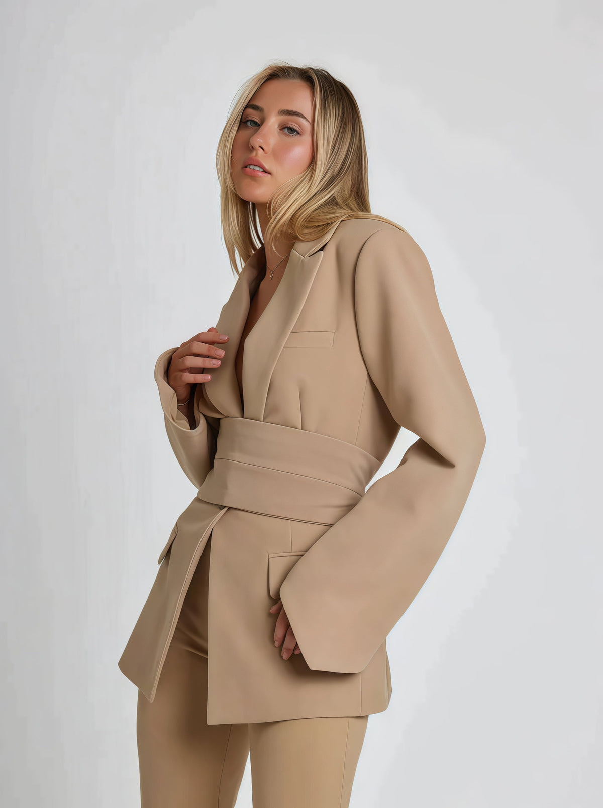 Blazer Donna Elegante in Tessuto Leggero